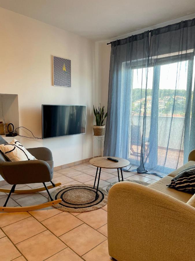 Apartment Frina I, Island Hvar 耶尔萨 外观 照片